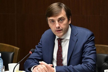 "Последний звонок 2025". Поздравление Министра просвещения России Сергея Кравцова.